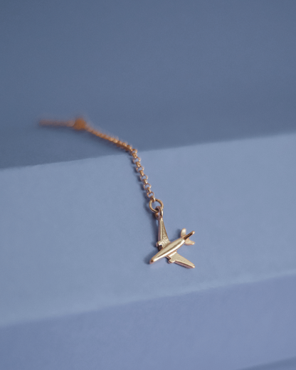 COLLAR OVERFLY