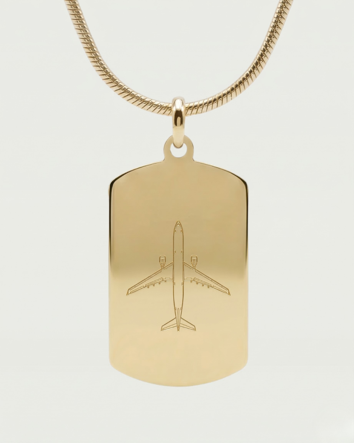 Collar con placa A330 personalizable — grabado aviación acabado oro