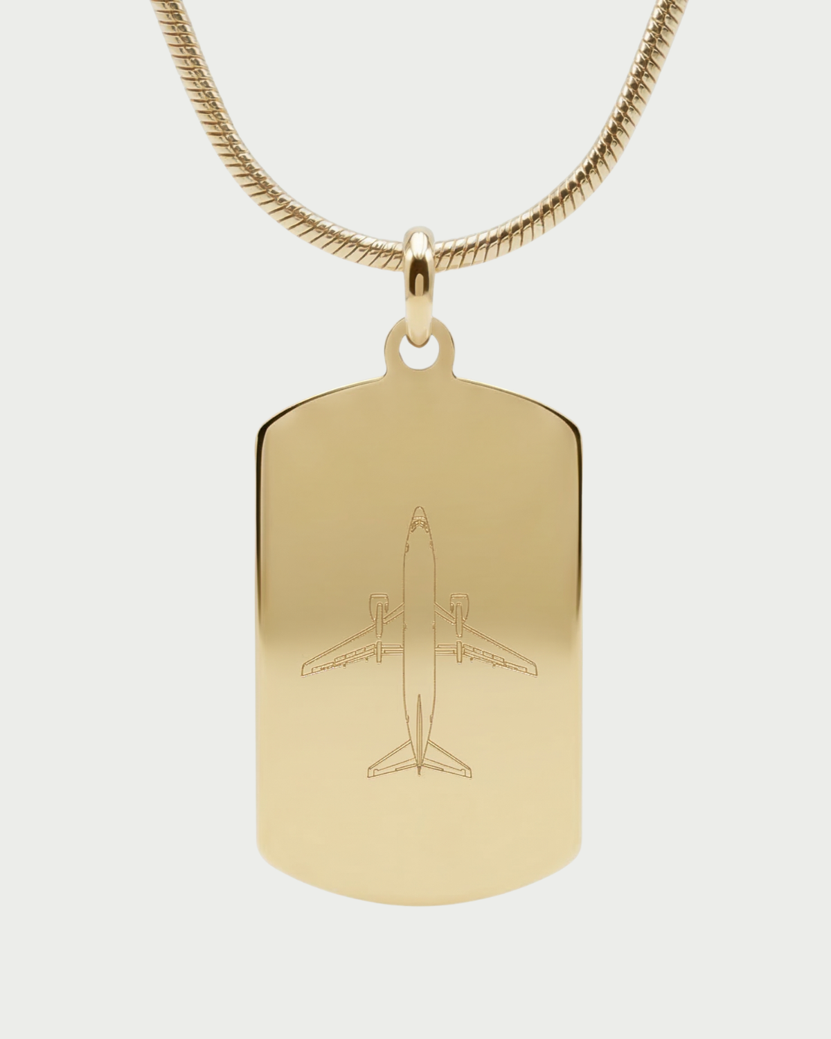 Collar con placa Boeing 737 personalizable — grabado aviación acabado oro
