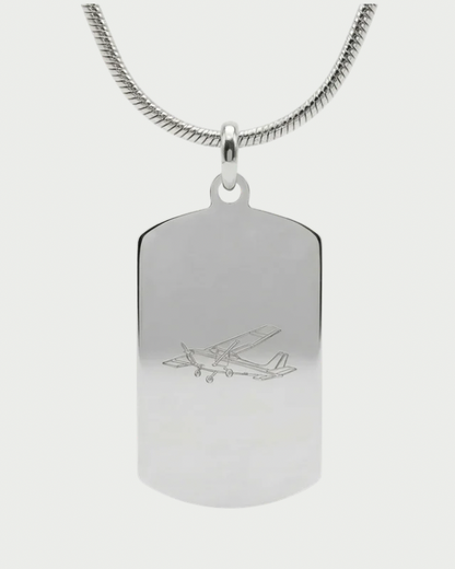 Collar con placa Cessna 172 personalizable — grabado aviación general acabado plata