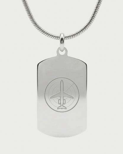 Collar con placa radar aviación personalizable — grabado controlador aéreo acabado plata