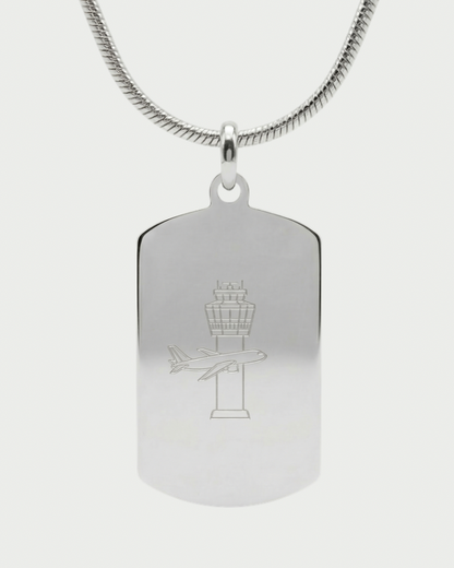 Collar con placa torre de control personalizable — grabado controlador aéreo acabado plata