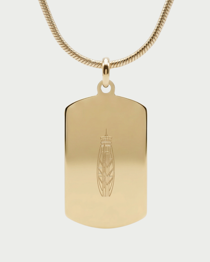 Collar con placa torre de control DXB Dubái — grabado ATC acabado oro