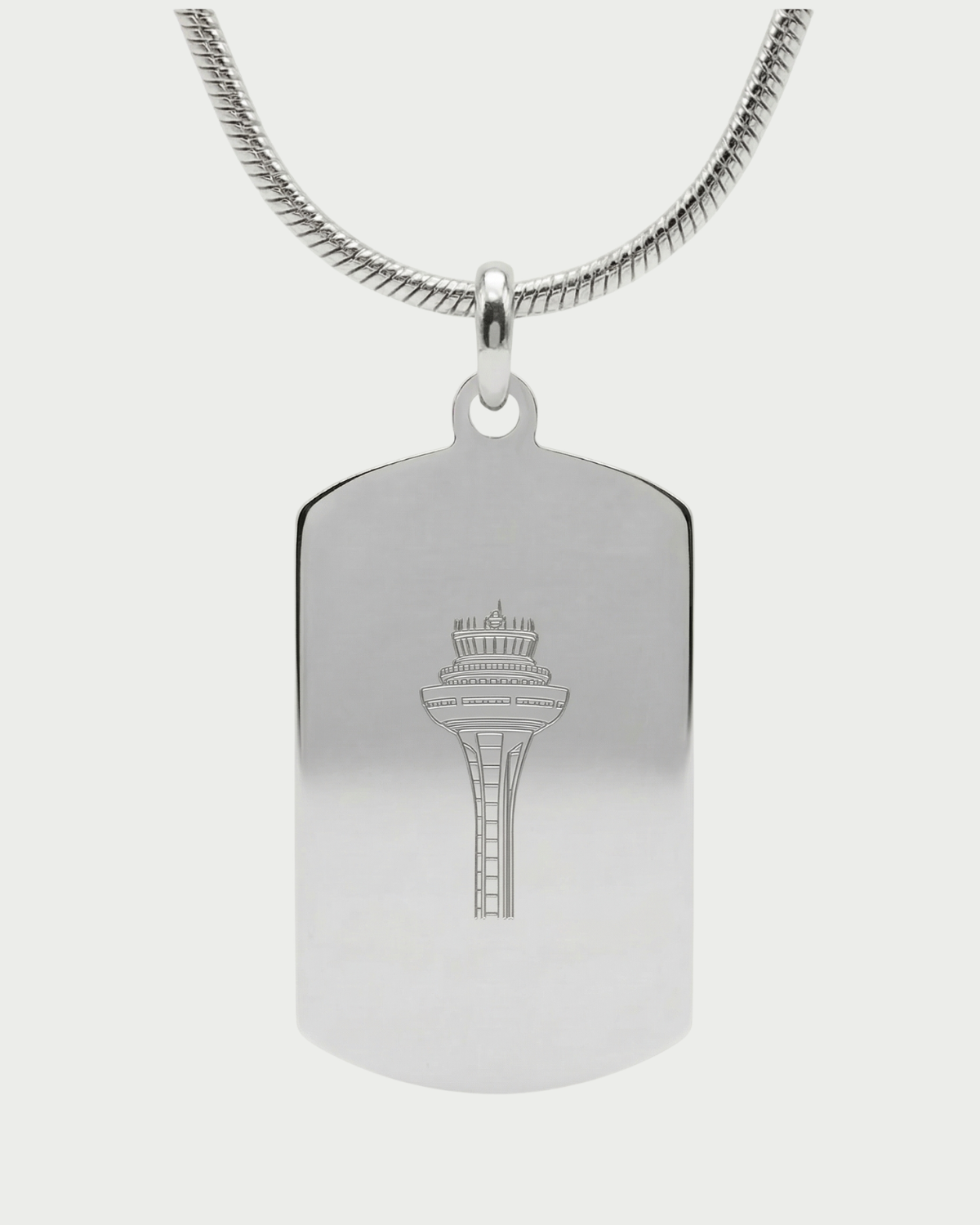 Collar con placa torre de control MAD Madrid Barajas — grabado ATC acabado plata