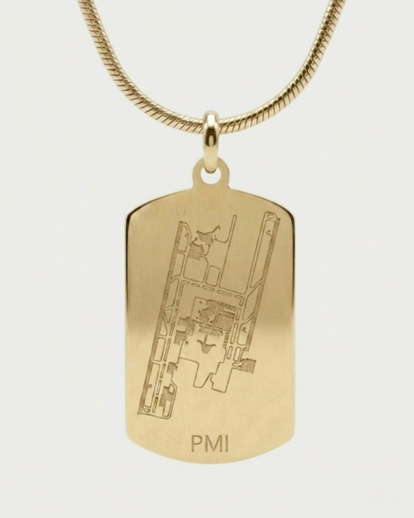 Collar con placa plano aeropuerto PMI Palma de Mallorca — grabado acabado oro